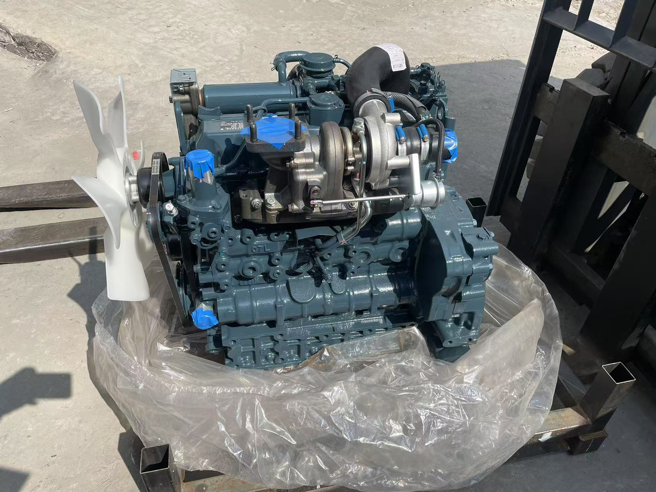 KUBOTA V3307T - Engine for Excavator: picture 3 KUBOTA V3307T - Engine for Excavator: picture 3