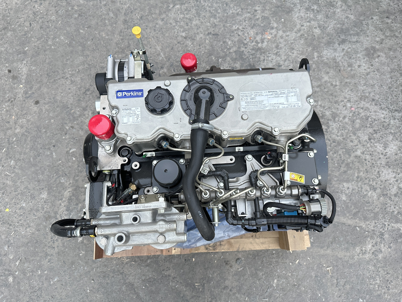 PERKINS 1104D - Engine for Excavator: picture 4 PERKINS 1104D - Engine for Excavator: picture 4