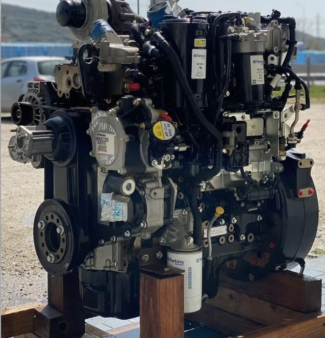PERKINS 1204E-E44TA - Engine for Excavator: picture 2 PERKINS 1204E-E44TA - Engine for Excavator: picture 2