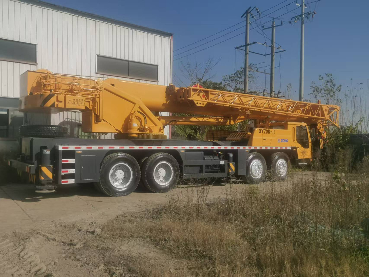 XCMG 70TONS - Crane truck: picture 1 XCMG 70TONS - Crane truck: picture 1