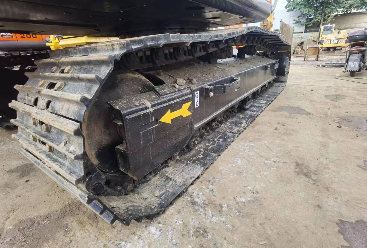 CRAWLER EXCAVATOR Used Hitachi ZX200-3G Excavator for Sale - Low Hours, Full Documentation - Crawler excavator: picture 5 CRAWLER EXCAVATOR Used Hitachi ZX200-3G Excavator for Sale - Low Hours, Full Documentation - Crawler excavator: picture 5