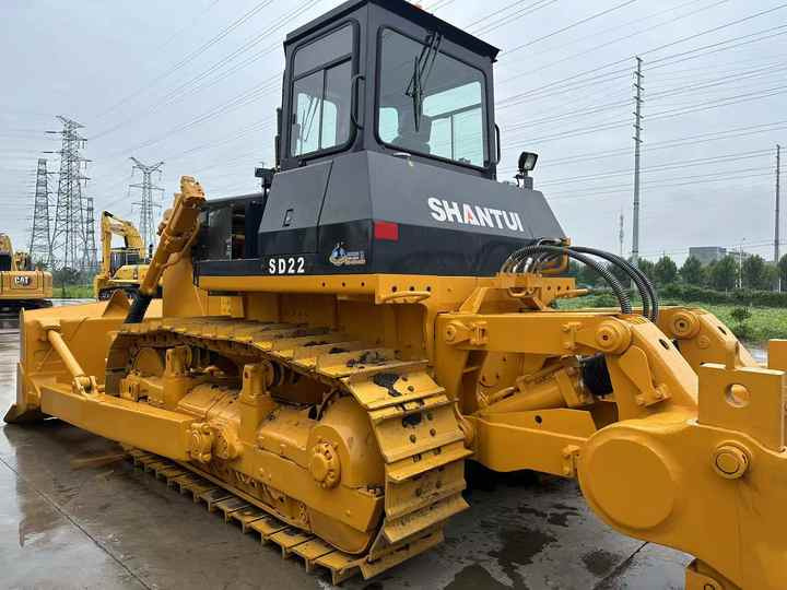 China Brand Bulldozer Shantui SD22 Used Bulldozer Low Price Bulldozer Market Machinery and Equipment for Sale - Bulldozer: picture 3 China Brand Bulldozer Shantui SD22 Used Bulldozer Low Price Bulldozer Market Machinery and Equipment for Sale - Bulldozer: picture 3