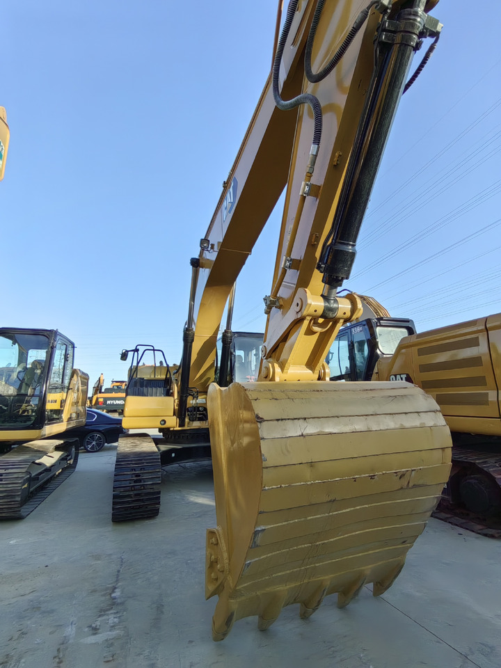 EXCAVATOR Used Cat 330GC Excavator: Unleash Unmatched Power and Precision for All Your Construction Endeavors.Low Price and Good Quality - Construction machinery: picture 2 EXCAVATOR Used Cat 330GC Excavator: Unleash Unmatched Power and Precision for All Your Construction Endeavors.Low Price and Good Quality - Construction machinery: picture 2