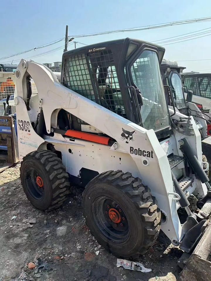 High Quality Mini Construction Machine Used Bobcat Skid Steer Loader S300 in Stock for Sale Bobcat Loader With Low Price - Skid steer loader: picture 3 High Quality Mini Construction Machine Used Bobcat Skid Steer Loader S300 in Stock for Sale Bobcat Loader With Low Price - Skid steer loader: picture 3