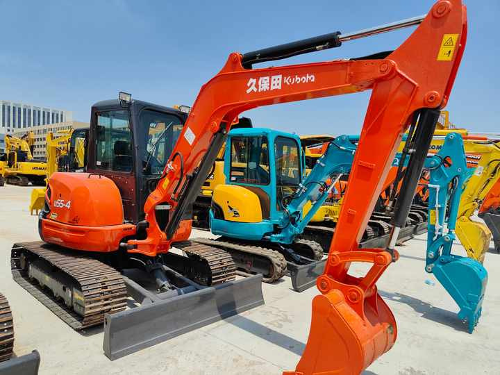 Perfect Condition Kubota U55-4 Japan Brand Mini Excavator with Pusher for Sale Kubota U25 35 55 5tons - Excavator: picture 4 Perfect Condition Kubota U55-4 Japan Brand Mini Excavator with Pusher for Sale Kubota U25 35 55 5tons - Excavator: picture 4