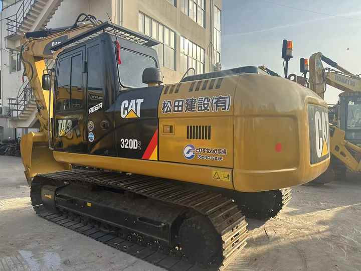 Second Hand Excavator 320D Used Low Price Caterpillar CAT 312D 315D 320D 325D in Good Condition - Crawler excavator: picture 3 Second Hand Excavator 320D Used Low Price Caterpillar CAT 312D 315D 320D 325D in Good Condition - Crawler excavator: picture 3