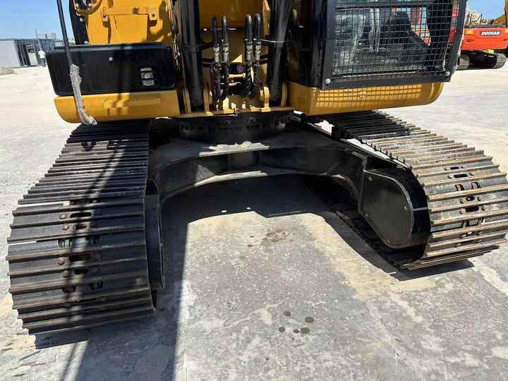 Used Cat 320 Excavator - Crawler excavator: picture 3 Used Cat 320 Excavator - Crawler excavator: picture 3