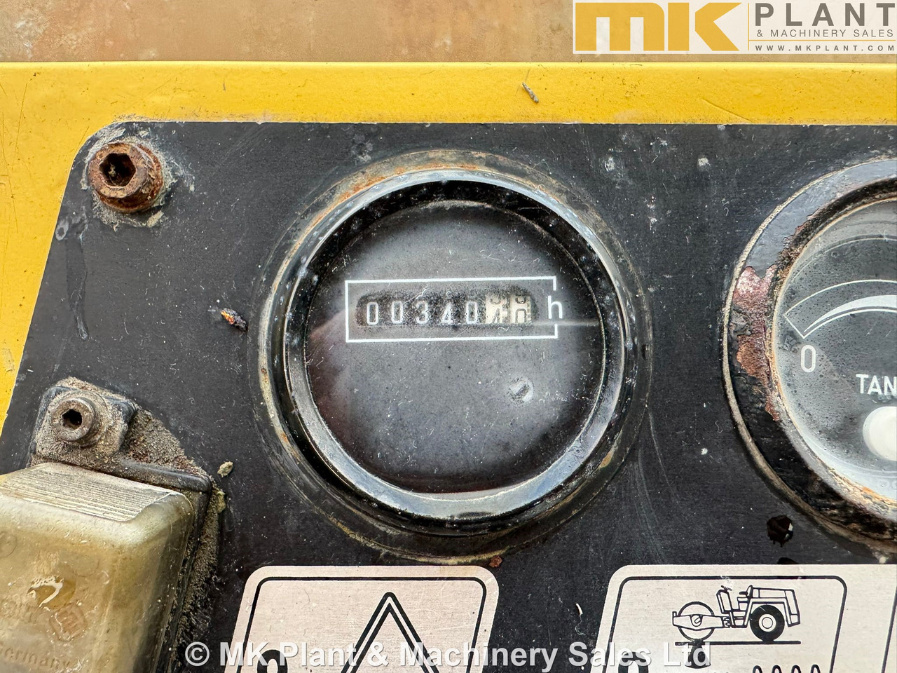Roller BOMAG BW213D-2: picture 10
