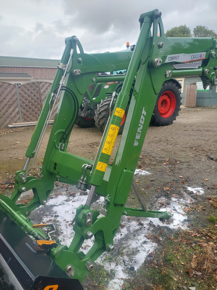 FENDT Vario 312 - Farm tractor: picture 5 FENDT Vario 312 - Farm tractor: picture 5