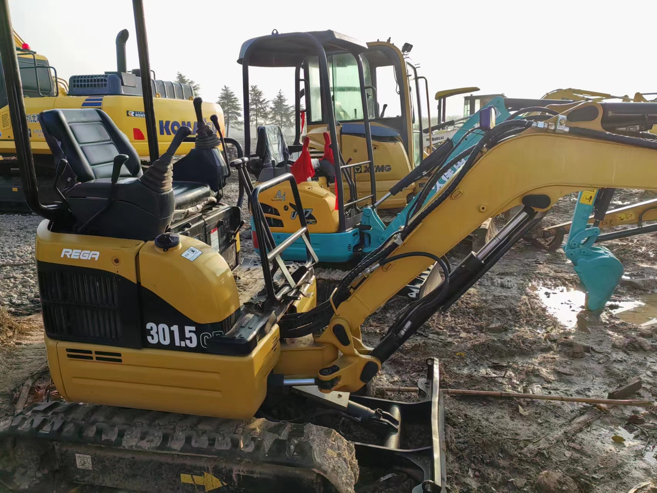 CATERPILLAR 305.5E - Mini excavator: picture 2 CATERPILLAR 305.5E - Mini excavator: picture 2