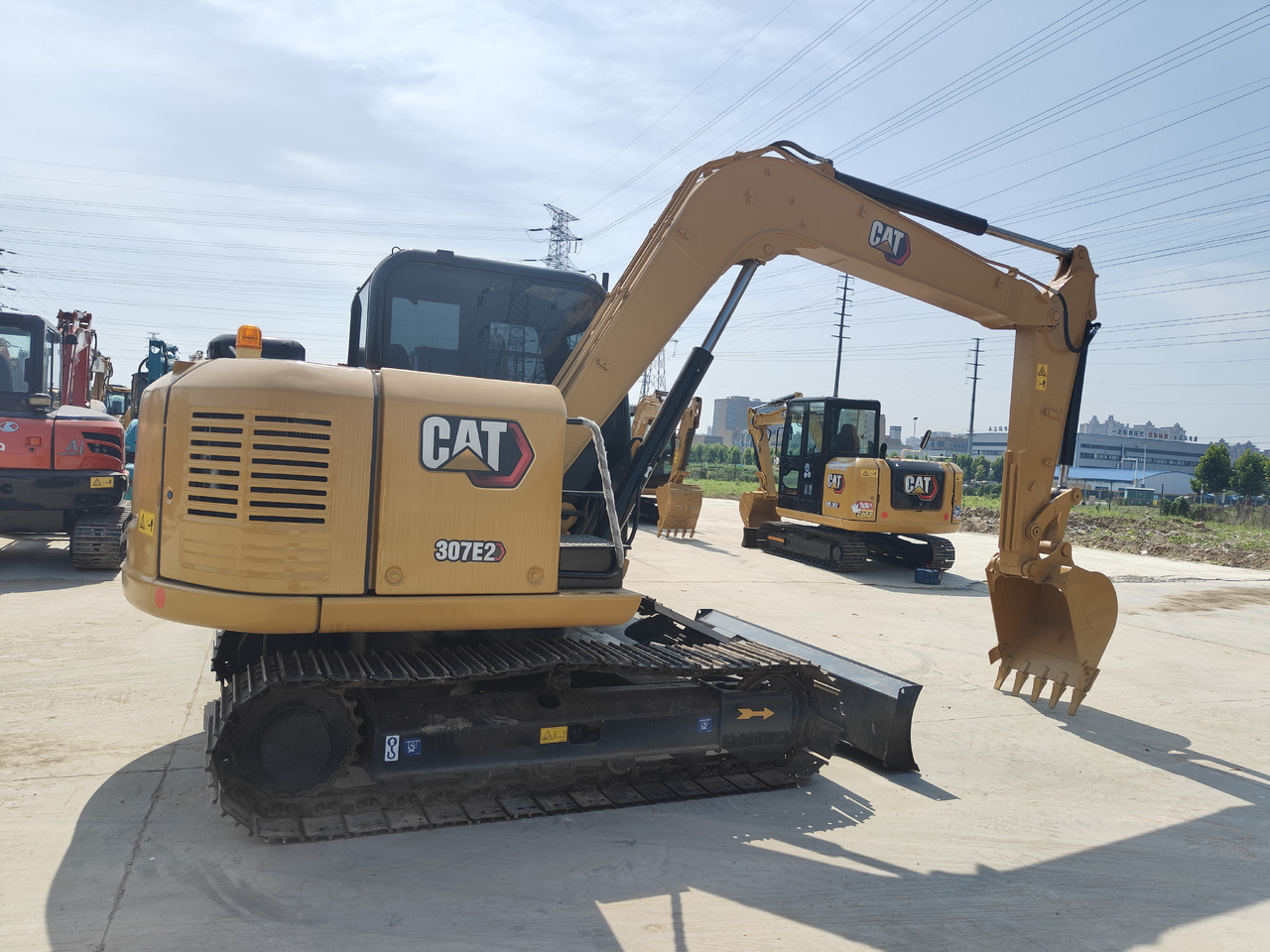 CATERPILLAR 307E2 - Mini excavator: picture 3 CATERPILLAR 307E2 - Mini excavator: picture 3