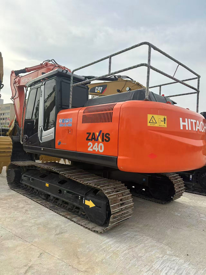 HITACHI ZX240-3G - Crawler excavator: picture 4 HITACHI ZX240-3G - Crawler excavator: picture 4