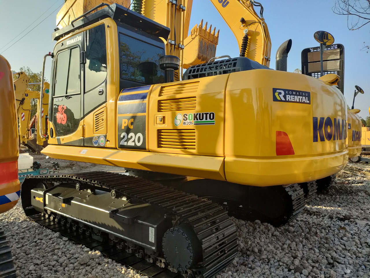KOMATSU PC220-8 - Crawler excavator: picture 1 KOMATSU PC220-8 - Crawler excavator: picture 1
