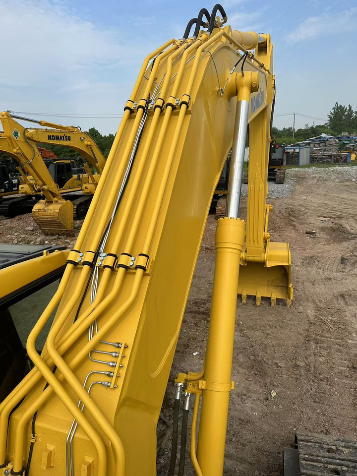 KOMATSU PC450-7 - Crawler excavator: picture 3 KOMATSU PC450-7 - Crawler excavator: picture 3