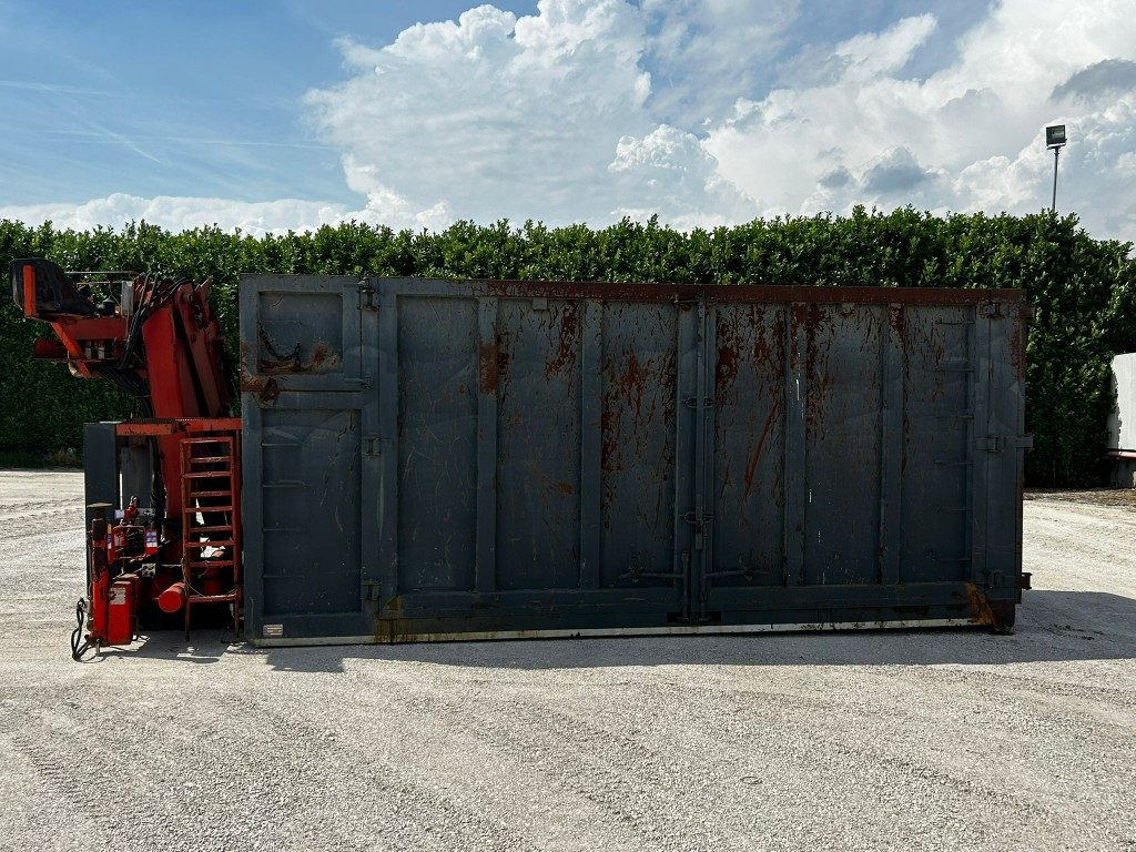 CONTAINER SCARRABILE USATO A CIELO APERTO CON GRU - Roll-off container: picture 3 CONTAINER SCARRABILE USATO A CIELO APERTO CON GRU - Roll-off container: picture 3