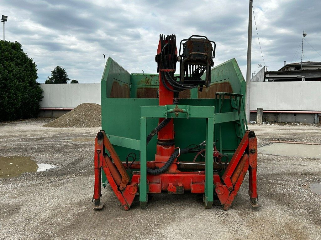 CONTAINER SCARRABILE USATO A CIELO APERTO + GRU - Roll-off container: picture 2 CONTAINER SCARRABILE USATO A CIELO APERTO + GRU - Roll-off container: picture 2