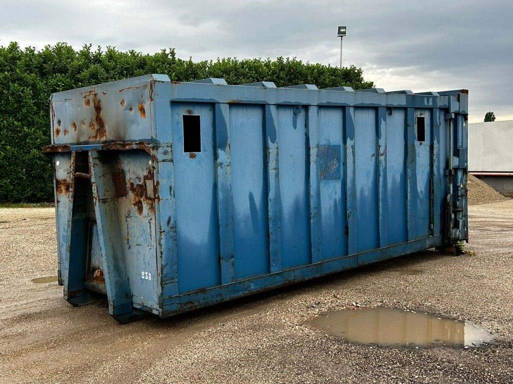 CONTAINER SCARRABILE USATO PER SEGATURA - Roll-off container: picture 1 CONTAINER SCARRABILE USATO PER SEGATURA - Roll-off container: picture 1