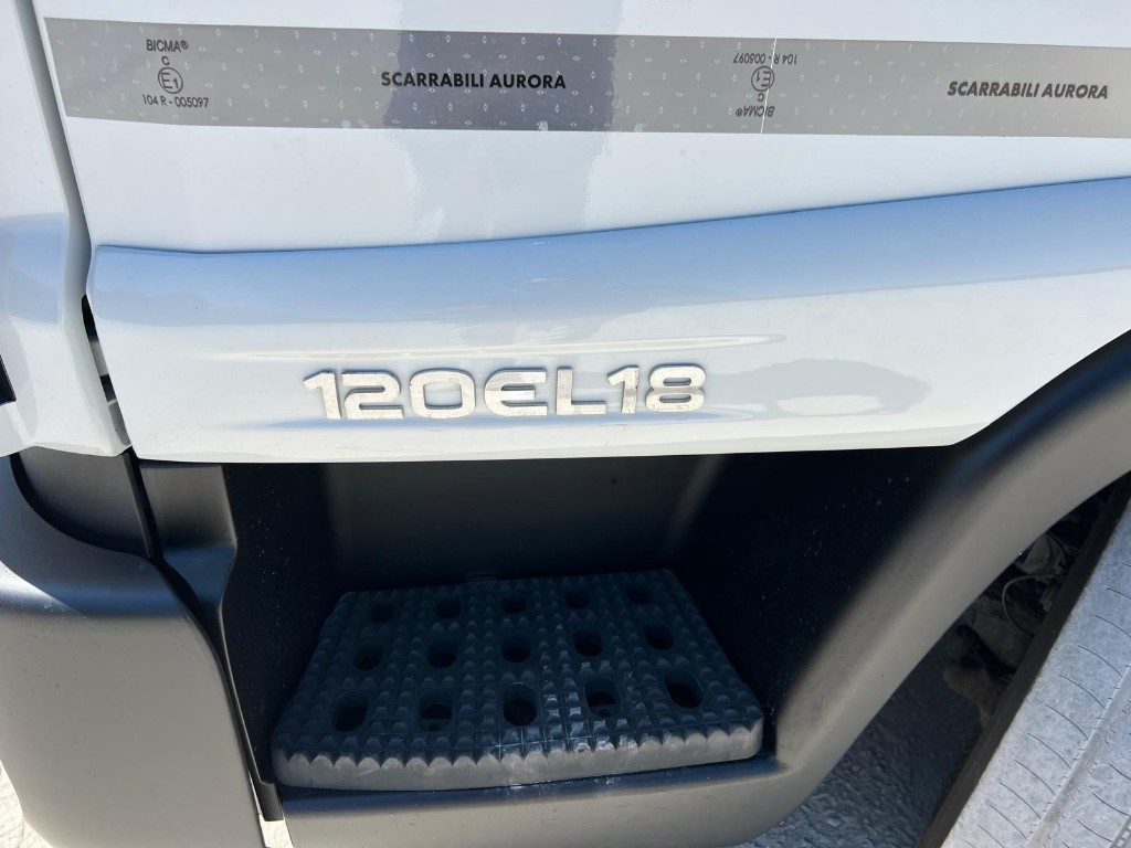 Hook lift truck IVECO 120EL18 SCARRABILE: picture 12