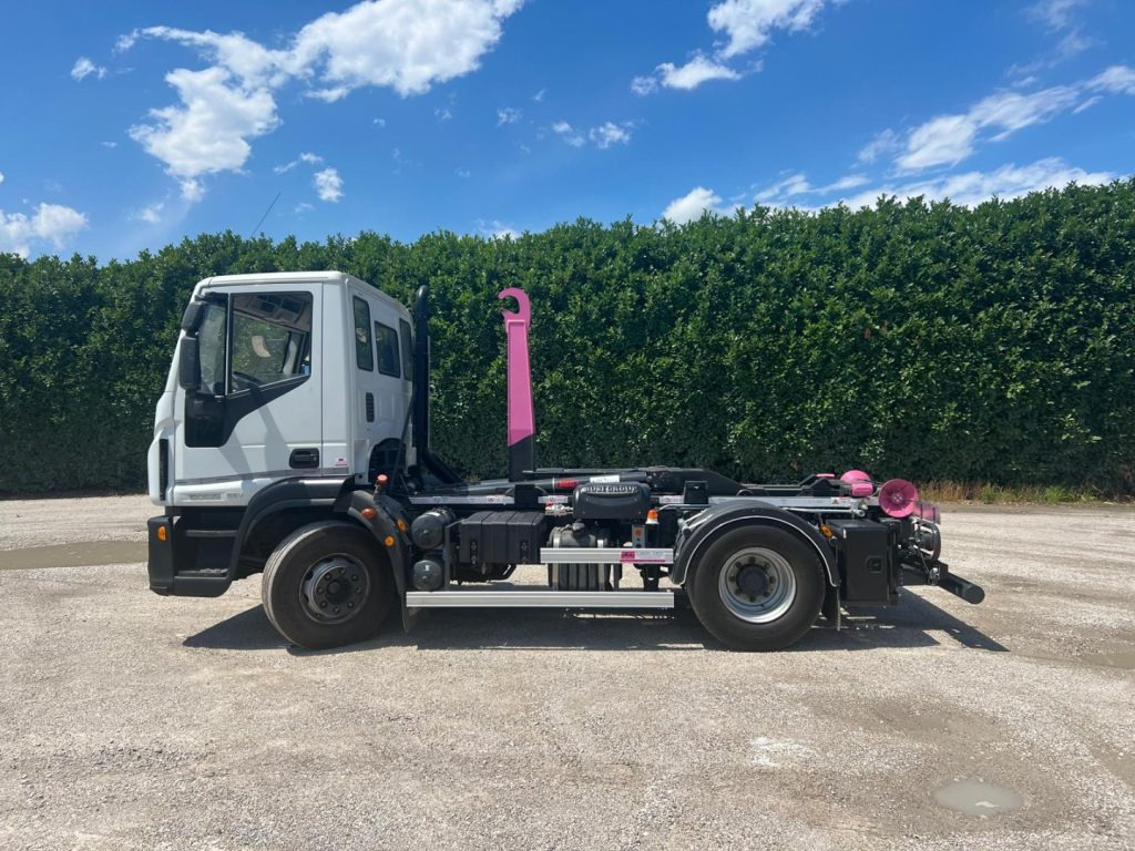 IVECO EUROCARGO 160E25 SCARRABILE - Hook lift truck: picture 2 IVECO EUROCARGO 160E25 SCARRABILE - Hook lift truck: picture 2