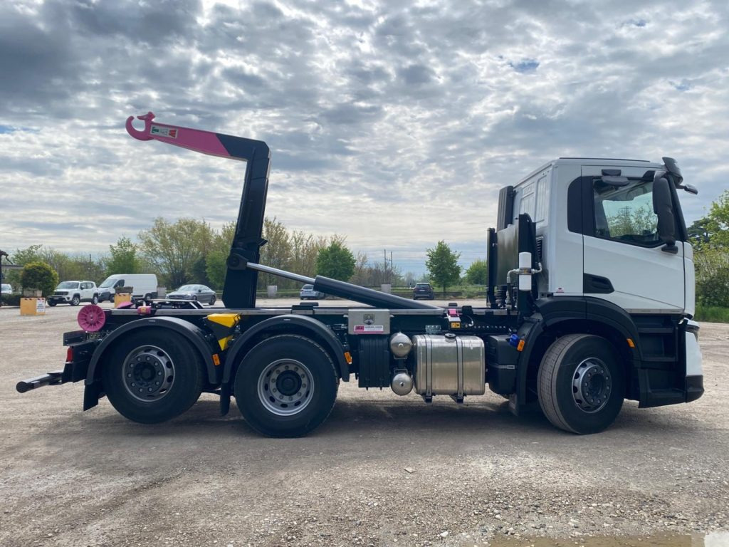 IVECO X-WAY AD280X48Y NUOVO SCARRABILE PASSO 3120 on lease IVECO X-WAY AD280X48Y NUOVO SCARRABILE PASSO 3120: picture 6