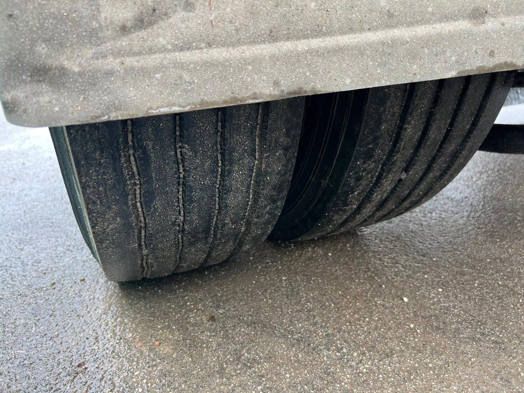 VIBERTI RIMORCHIO VIBERTI SCARRABILE PNEUMATICO - Roll-off/ Skip trailer: picture 5 VIBERTI RIMORCHIO VIBERTI SCARRABILE PNEUMATICO - Roll-off/ Skip trailer: picture 5