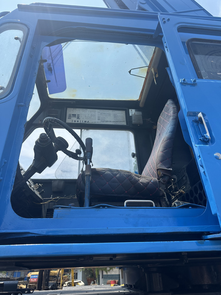 KATO KR500H SS500 KR50H 50 Ton rough terrain crane - Rough terrain crane: picture 4 KATO KR500H SS500 KR50H 50 Ton rough terrain crane - Rough terrain crane: picture 4