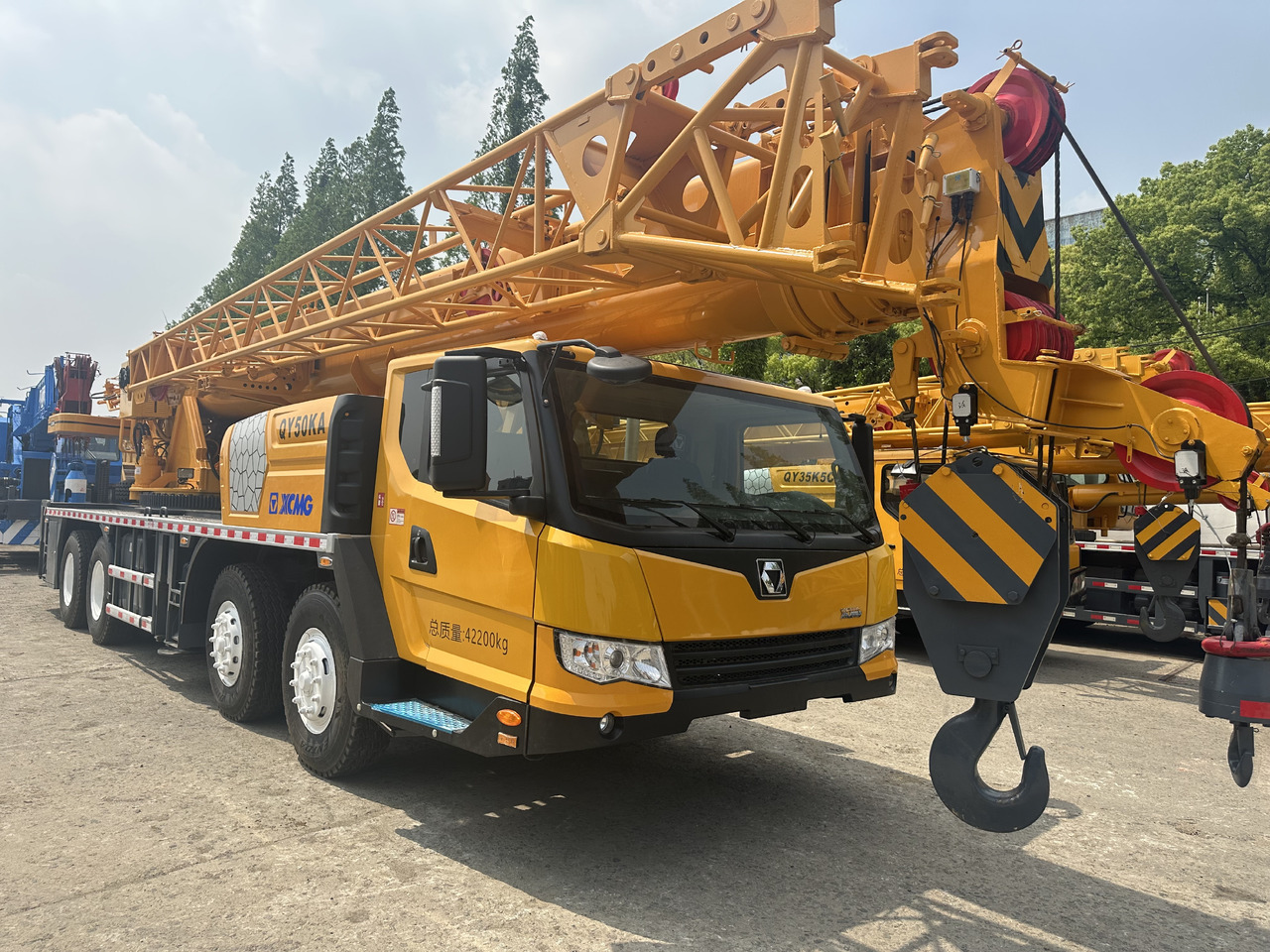 XCMG qy50ka qy50kc qy50k xct50 xct55 50 ton 55t truck crane - Mobile crane: picture 2 XCMG qy50ka qy50kc qy50k xct50 xct55 50 ton 55t truck crane - Mobile crane: picture 2
