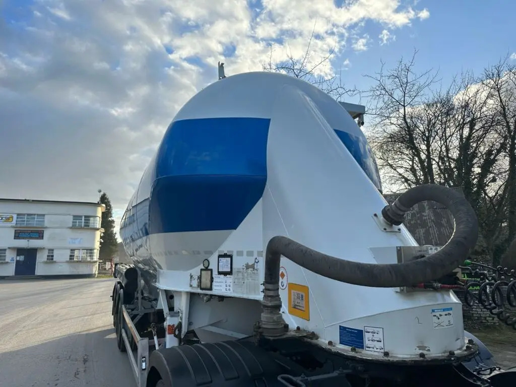 Feldbinder Powder Tanker on lease Feldbinder Powder Tanker: picture 8