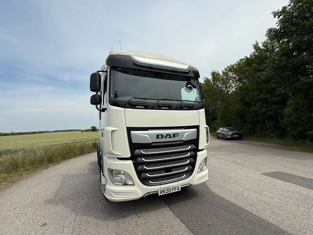 DAF XF 105 (FFA) - Tractor unit: picture 2 DAF XF 105 (FFA) - Tractor unit: picture 2