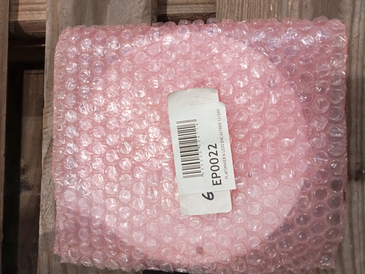 Trouillet PLAFONNIER 6 LEDS ENCASTRER 12/24V - Lights/ Lighting: picture 1 Trouillet PLAFONNIER 6 LEDS ENCASTRER 12/24V - Lights/ Lighting: picture 1