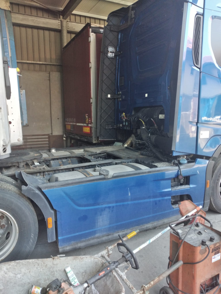 FORD F-MAX - Tractor unit: picture 2 FORD F-MAX - Tractor unit: picture 2