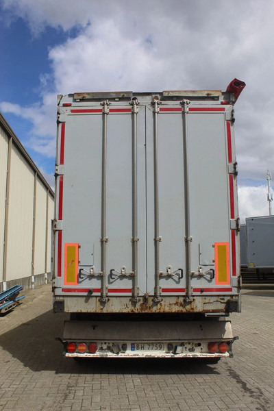 Kraker Two opening side CF-504 Hydraulic height 4.20m - Walking floor semi-trailer: picture 3 Kraker Two opening side CF-504 Hydraulic height 4.20m - Walking floor semi-trailer: picture 3