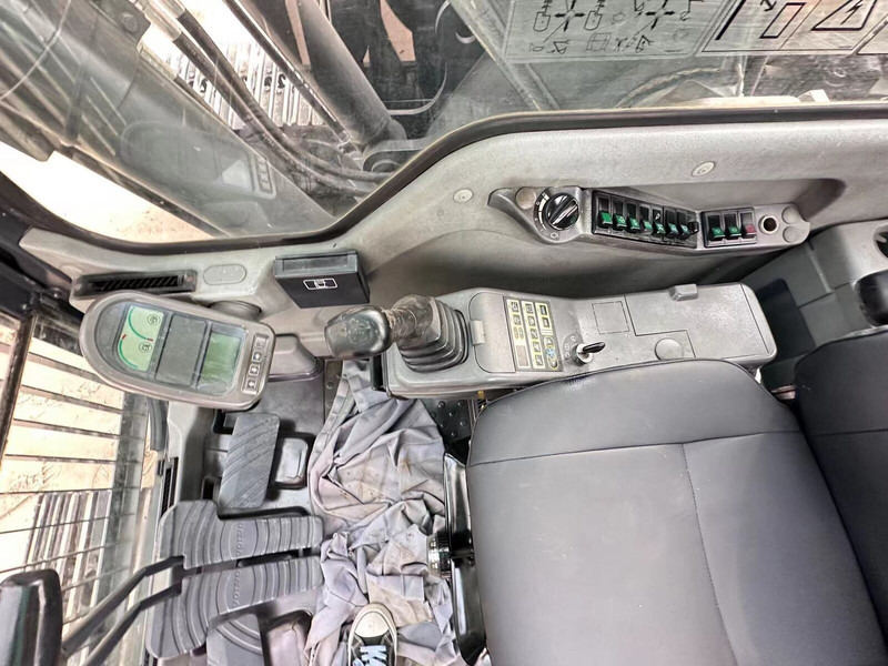 Volvo EC210DL - Crawler excavator: picture 5 Volvo EC210DL - Crawler excavator: picture 5