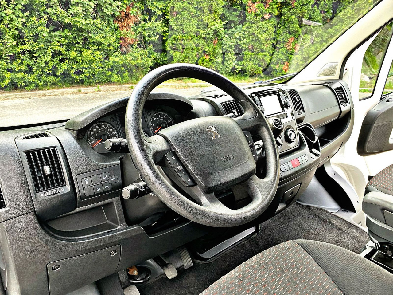 Panel van, Combi van Peugeot Boxer Kasten Hoch 335 L3H2Pro|5Sitzer|Kamera|19%: picture 12