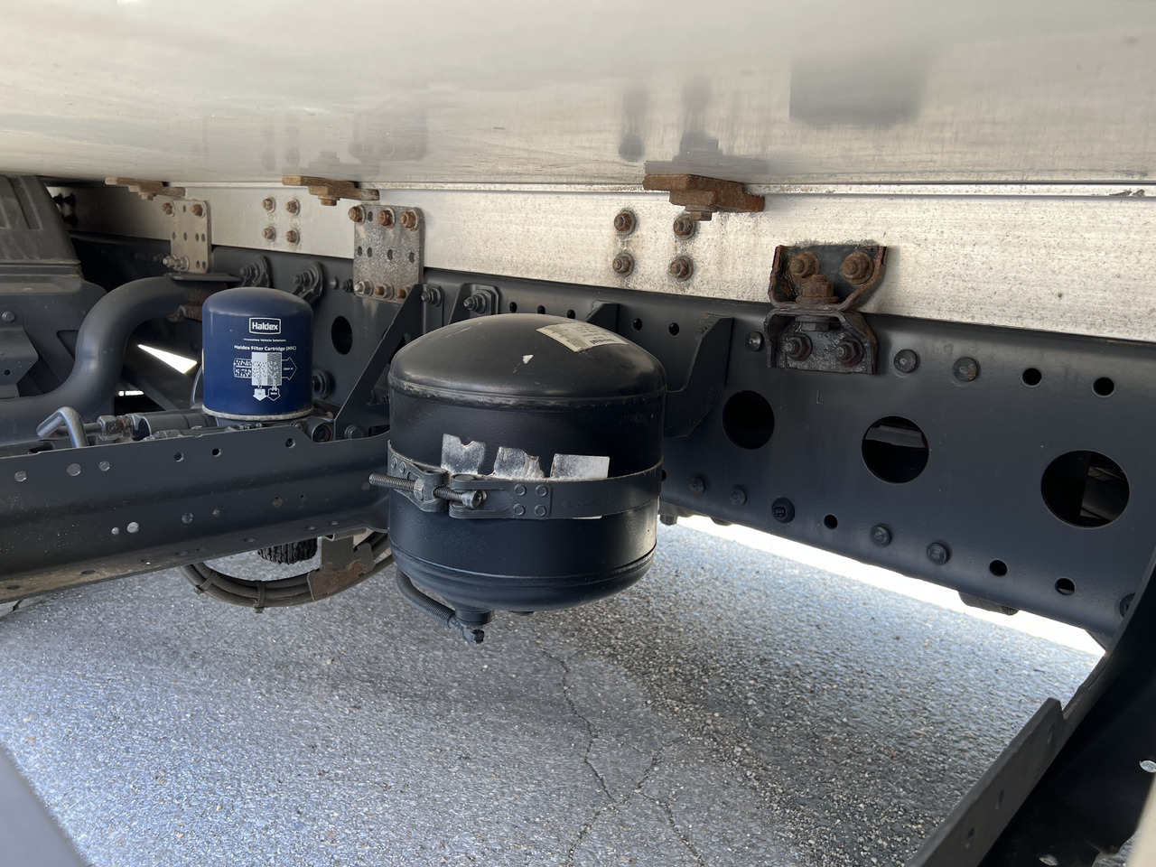 Refrigerator truck MERCEDES-BENZ Mercedes-Benz Atego 1221 Kühlkoffer mit LBW | EZ 2016 | | Klima | Tempomat | Diff. Hinterachse: picture 28