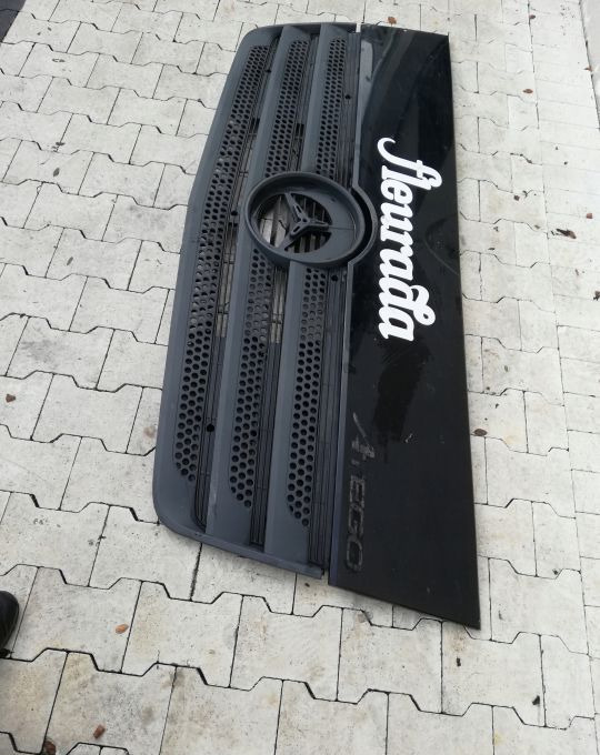 ATRAPA GRILL MASKA MERCEDES ATEGO EURO6 - Hood: picture 5 ATRAPA GRILL MASKA MERCEDES ATEGO EURO6 - Hood: picture 5