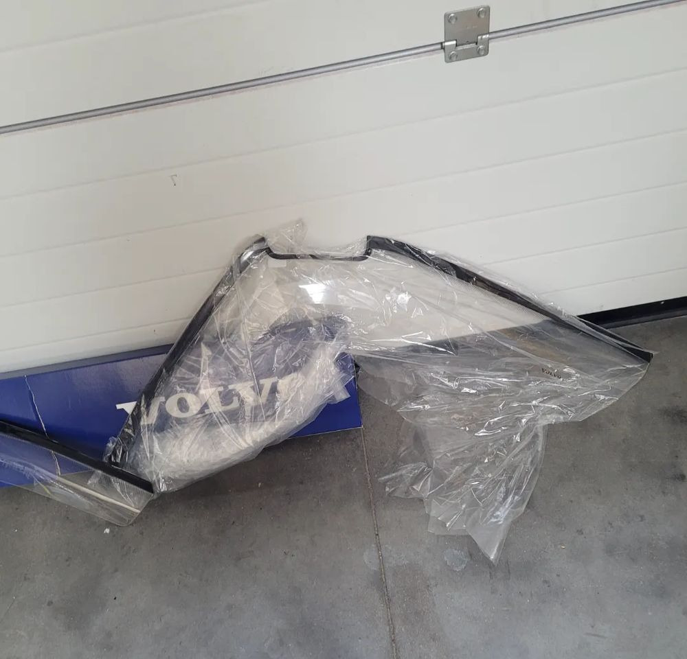 BLENDA NA DRZWI VOLVO FH4 ORYGINAŁ - Door and parts for Truck: picture 2 BLENDA NA DRZWI VOLVO FH4 ORYGINAŁ - Door and parts for Truck: picture 2