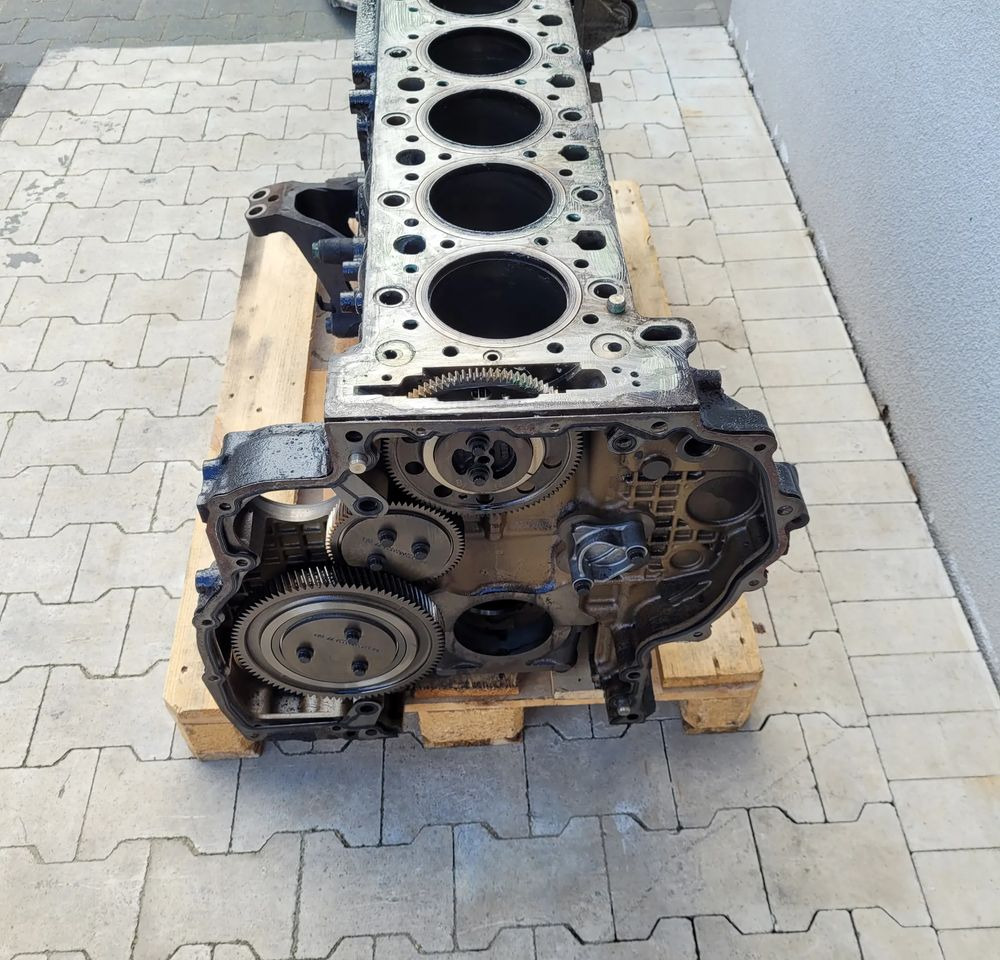 BLOK SILNIKA MERCEDES ACTROS MP4 EURO6 R471 09 - Cylinder block for Truck: picture 3 BLOK SILNIKA MERCEDES ACTROS MP4 EURO6 R471 09 - Cylinder block for Truck: picture 3