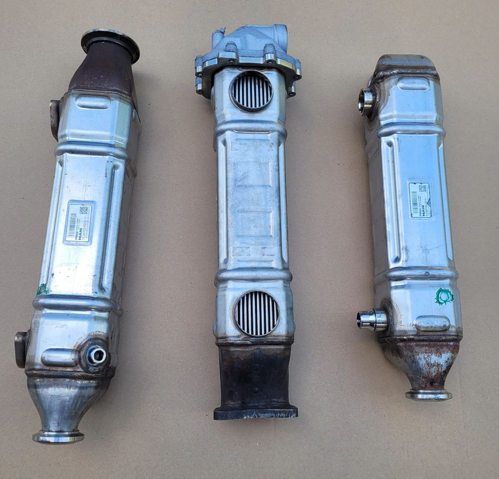 CHŁODNICA EGR MAN TGX TGS TGM ORYGINAŁ 51.08152-5013 , 51.08152-5011 CHWALIM116 - EGR cooler for Truck: picture 4 CHŁODNICA EGR MAN TGX TGS TGM ORYGINAŁ 51.08152-5013 , 51.08152-5011 CHWALIM116 - EGR cooler for Truck: picture 4