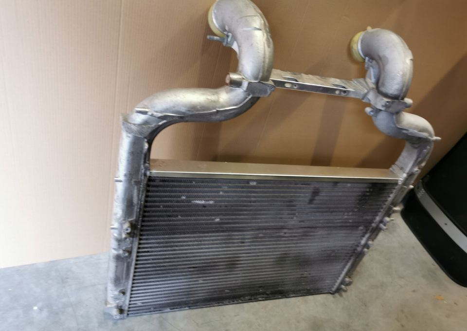 CHŁODNICA INTERCOOLER DAF XF 106 MAHLE 2125897 - Intercooler: picture 2 CHŁODNICA INTERCOOLER DAF XF 106 MAHLE 2125897 - Intercooler: picture 2