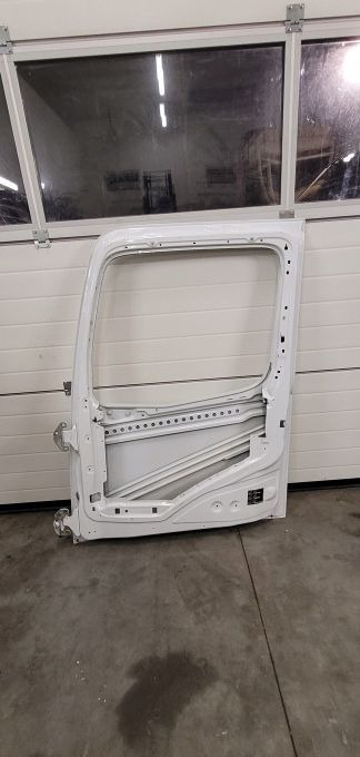 DRZWI MERCEDES ACTROS MP4 PRAWE MALA TAPICERKA - Door and parts for Truck: picture 4 DRZWI MERCEDES ACTROS MP4 PRAWE MALA TAPICERKA - Door and parts for Truck: picture 4