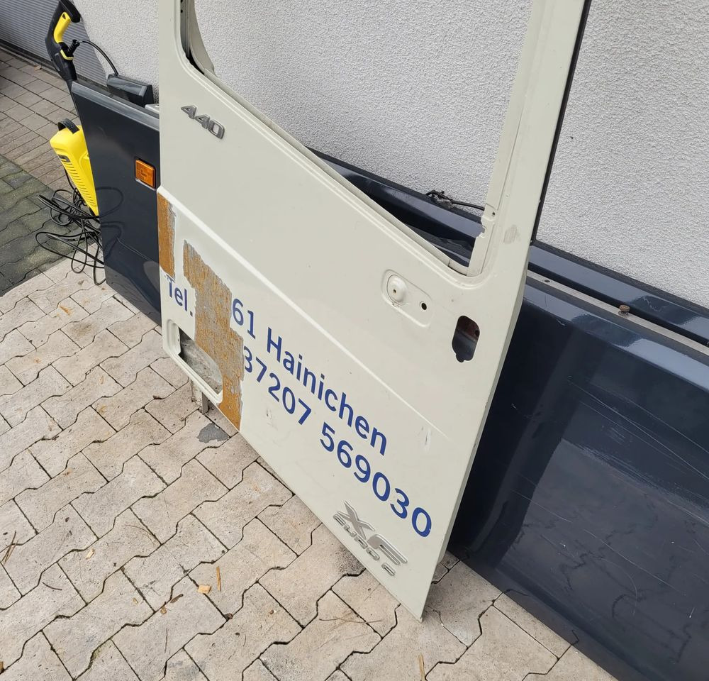 DRZWI PRAWE DAF XF 106 - Door and parts for Truck: picture 2 DRZWI PRAWE DAF XF 106 - Door and parts for Truck: picture 2