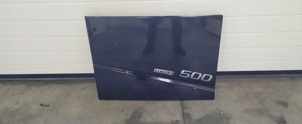 DRZWI SCHOWKA VOLVO FH4 ORYGINAL PRAWE - Door and parts for Truck: picture 1 DRZWI SCHOWKA VOLVO FH4 ORYGINAL PRAWE - Door and parts for Truck: picture 1