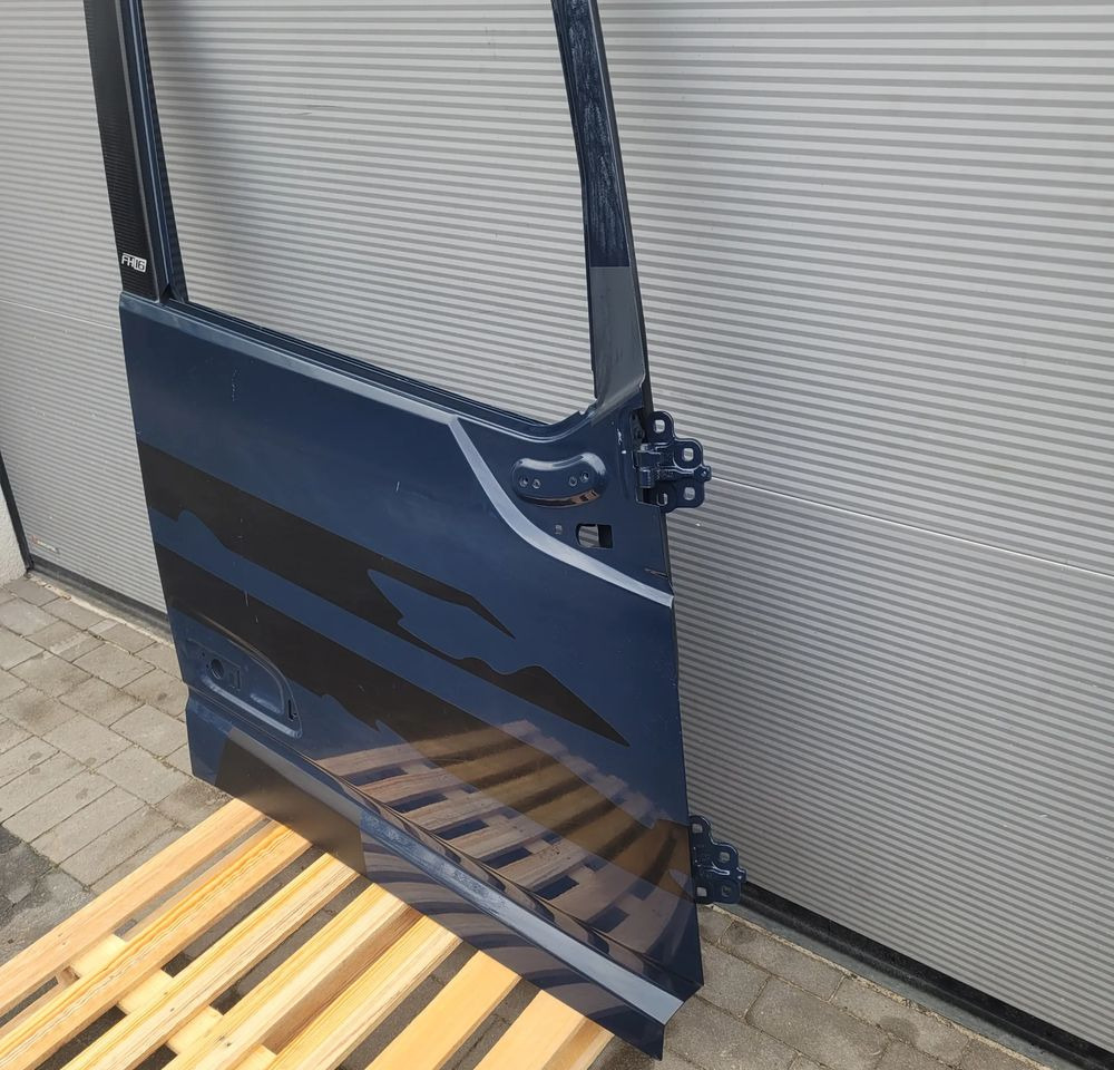 DRZWI VOLVO FH4 FH5 ORYGINAŁ RH. CHWALIM116 - Door and parts for Truck: picture 3 DRZWI VOLVO FH4 FH5 ORYGINAŁ RH. CHWALIM116 - Door and parts for Truck: picture 3