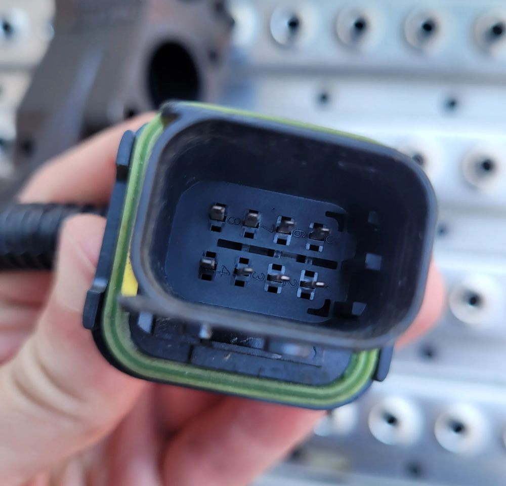 EGR PRZEPUSTNICA MAN TGX TGS NM KS200514-01R SPRAWNY CHWALIM116 - EGR cooler for Truck: picture 5 EGR PRZEPUSTNICA MAN TGX TGS NM KS200514-01R SPRAWNY CHWALIM116 - EGR cooler for Truck: picture 5