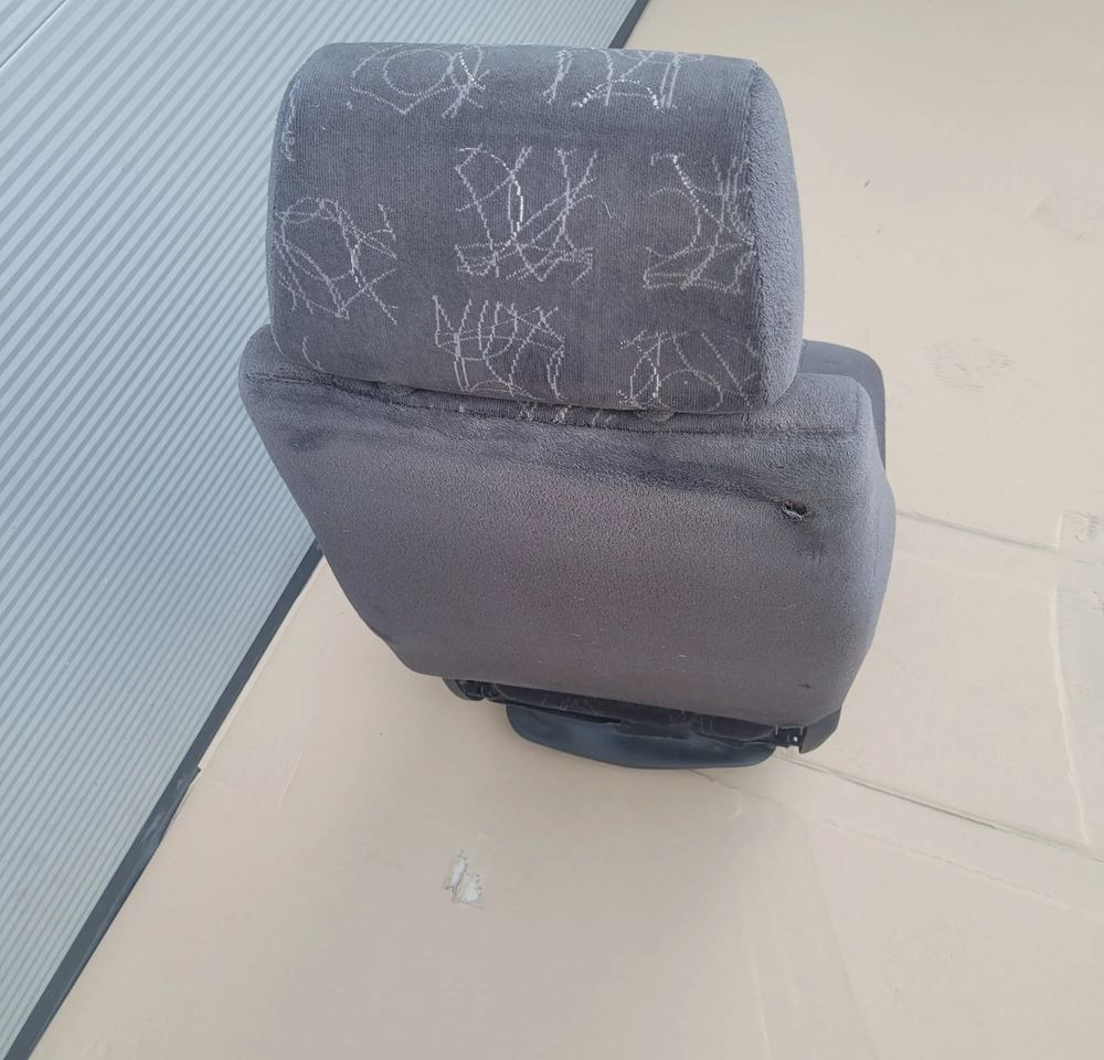 FOTEL KIEROWCY F2000 IVECO TRAKKER GRAMMER CHWALIM116 - Seat for Truck: picture 4 FOTEL KIEROWCY F2000 IVECO TRAKKER GRAMMER CHWALIM116 - Seat for Truck: picture 4