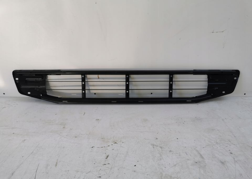 GRILL ATRAPA ŁAWKA VOLVO FH4 82255346 ORYGINAŁ - Hood: picture 1 GRILL ATRAPA ŁAWKA VOLVO FH4 82255346 ORYGINAŁ - Hood: picture 1