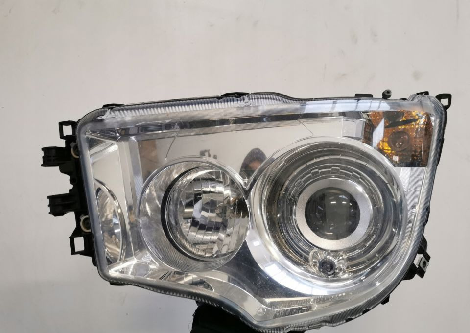 LAMPA MERCEDES ACTROS ANTOS XENON mp4 A9608202639 - Headlight for Truck: picture 1 LAMPA MERCEDES ACTROS ANTOS XENON mp4 A9608202639 - Headlight for Truck: picture 1