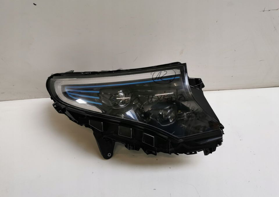 LAMPA MERCEDES EQC A 2939061201 PRAWA ORYGINAŁ - Headlight: picture 1 LAMPA MERCEDES EQC A 2939061201 PRAWA ORYGINAŁ - Headlight: picture 1