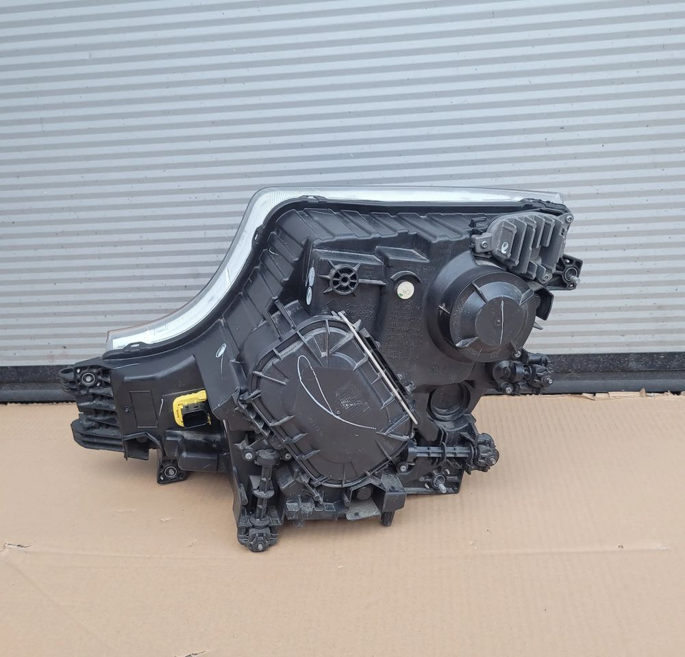 LAMPA PRAWA MERCEDES ACTROS MP5 ORYGINAŁ A9618204139 CHWALIM116 - Lights/ Lighting for Truck: picture 2 LAMPA PRAWA MERCEDES ACTROS MP5 ORYGINAŁ A9618204139 CHWALIM116 - Lights/ Lighting for Truck: picture 2